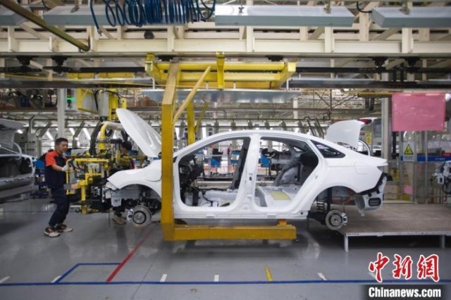 資料圖：汽車工廠生產線?！堅?攝
