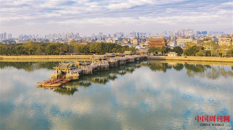 攝圖網(wǎng)_501718833_廣東潮州廣濟(jì)橋（企業(yè)商用）.jpg